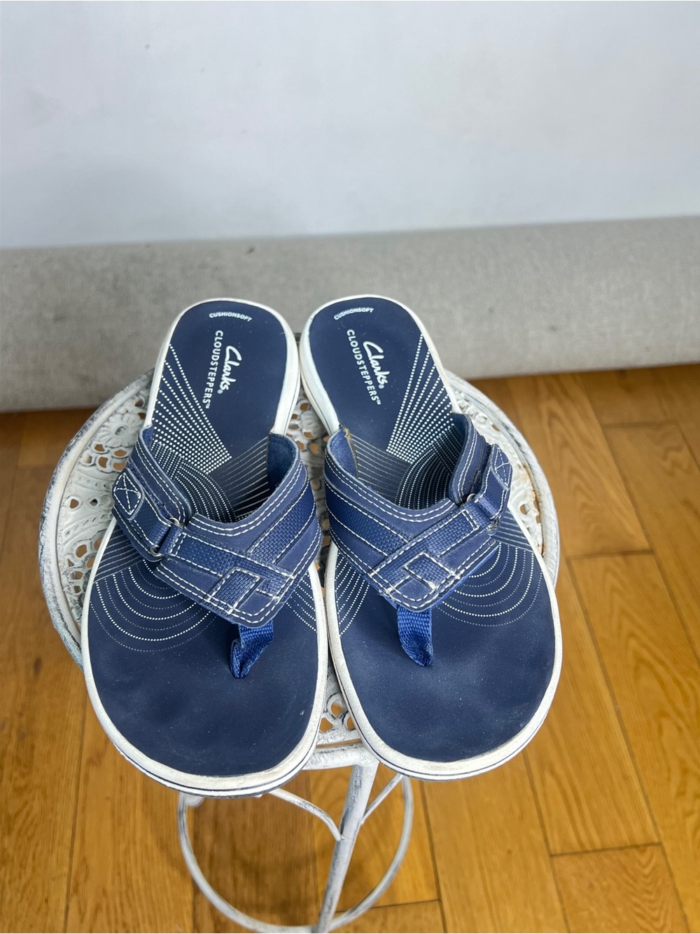 Clarks Navy Blue Cloudsteppers Flip Flop Sandals